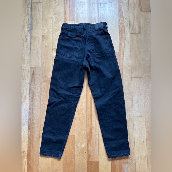 Weekday tapered black mom jeans - Picture 2 of 4